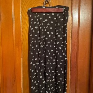 Aritzia Midi Skirt Size 4